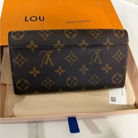 Louis Vuitton Dark Brown Monogram Wallet - Picture 4 of 4